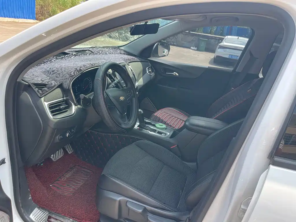 Chevrolet Equinox — миниатюра 8