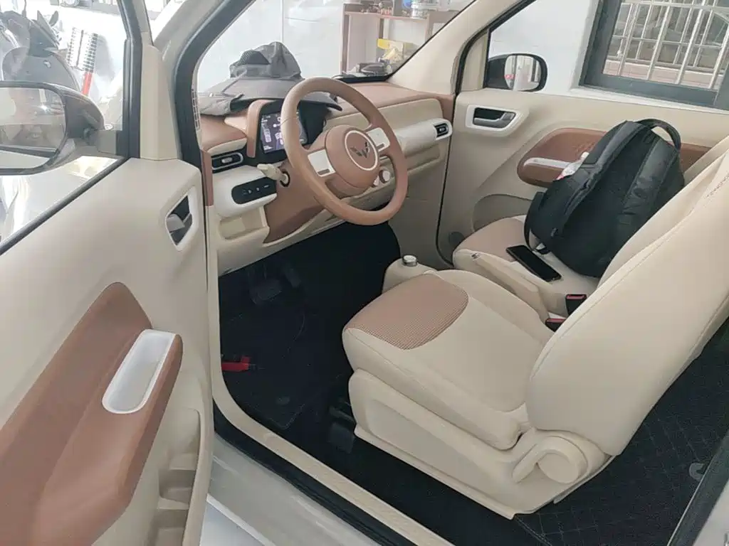Wuling MINIEV — миниатюра 16