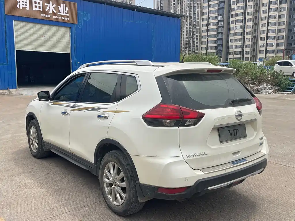Nissan X-Trail — миниатюра 6