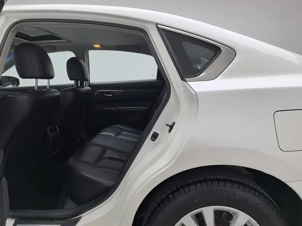Nissan Teana — миниатюра 15