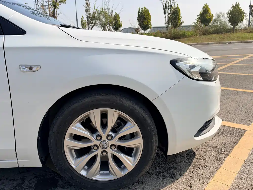 Buick Excelle — миниатюра 25