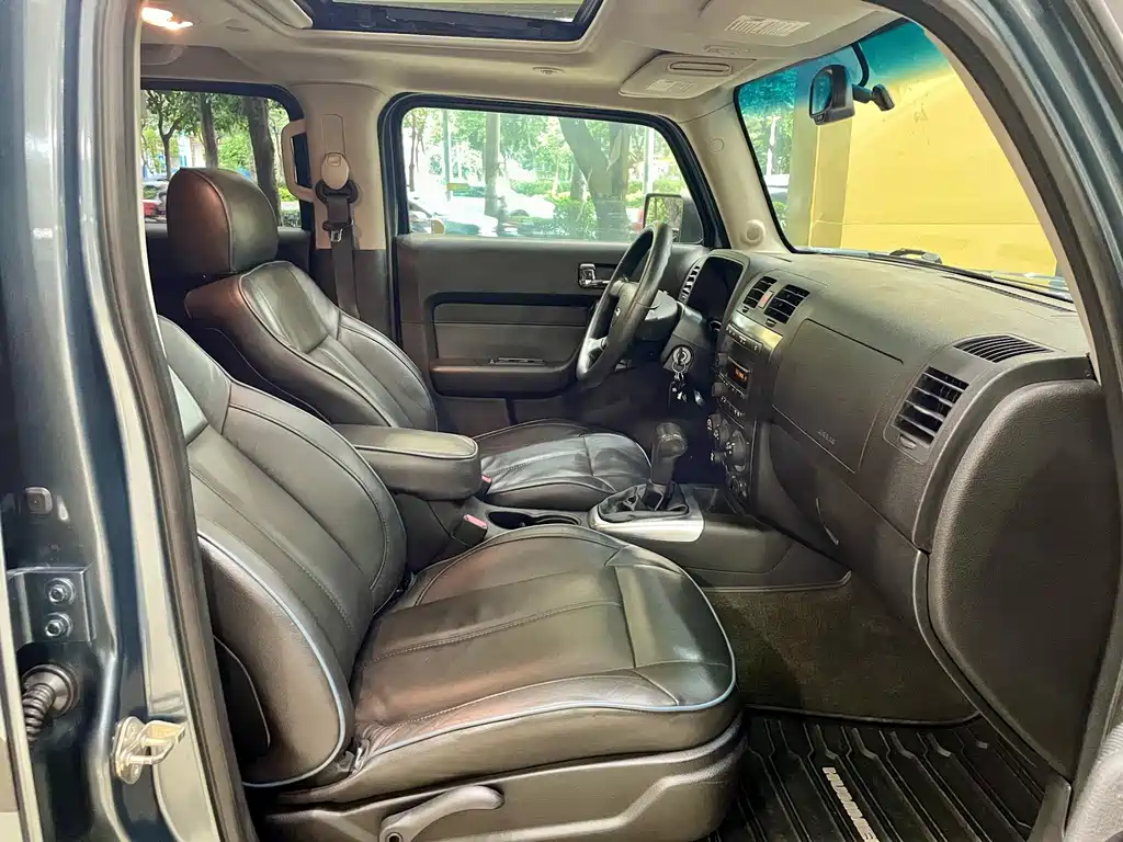 Hummer H3 — миниатюра 10