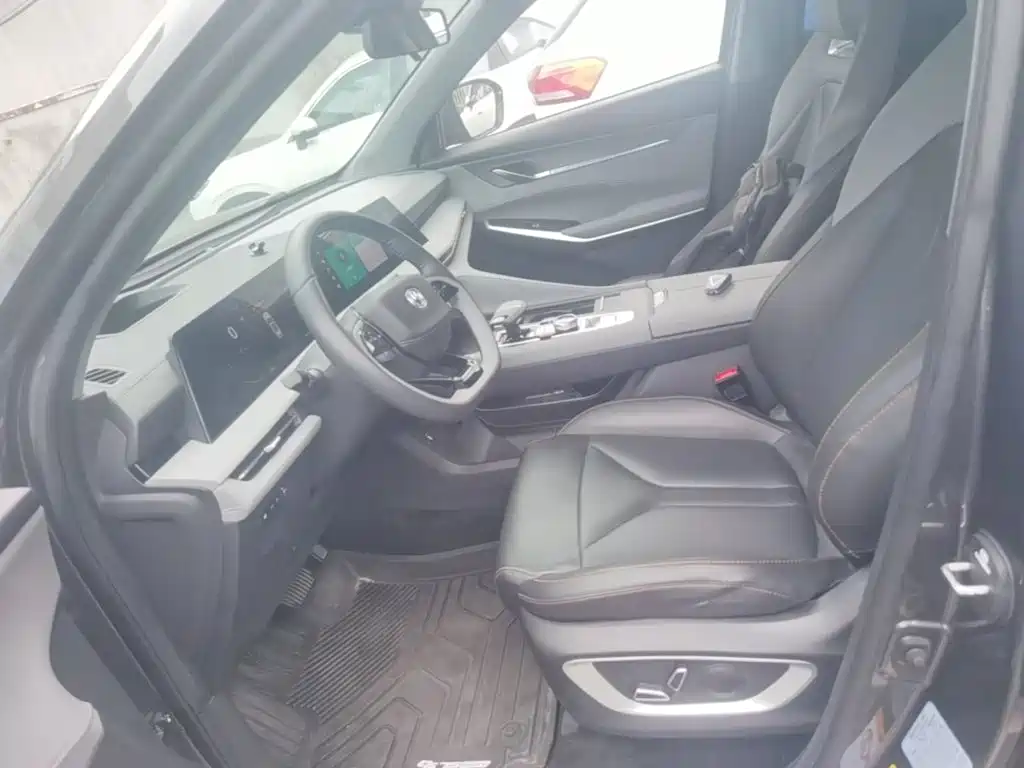 Changan Changan CS75PLUS — миниатюра 8