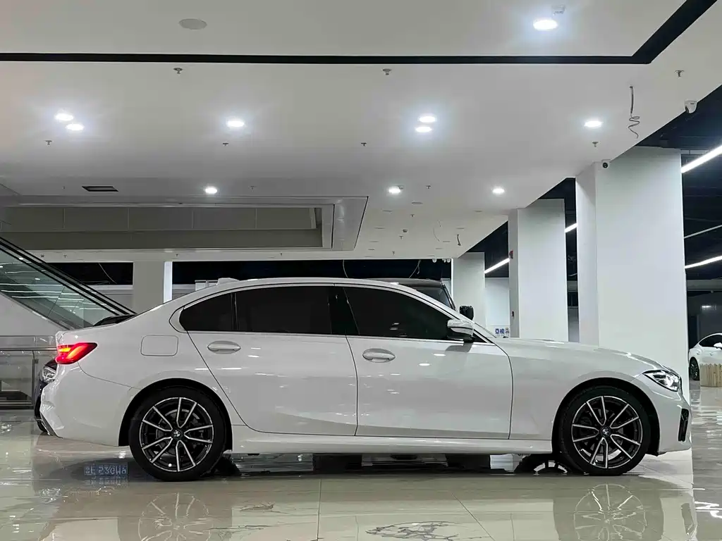 BMW 3 Series — миниатюра 5