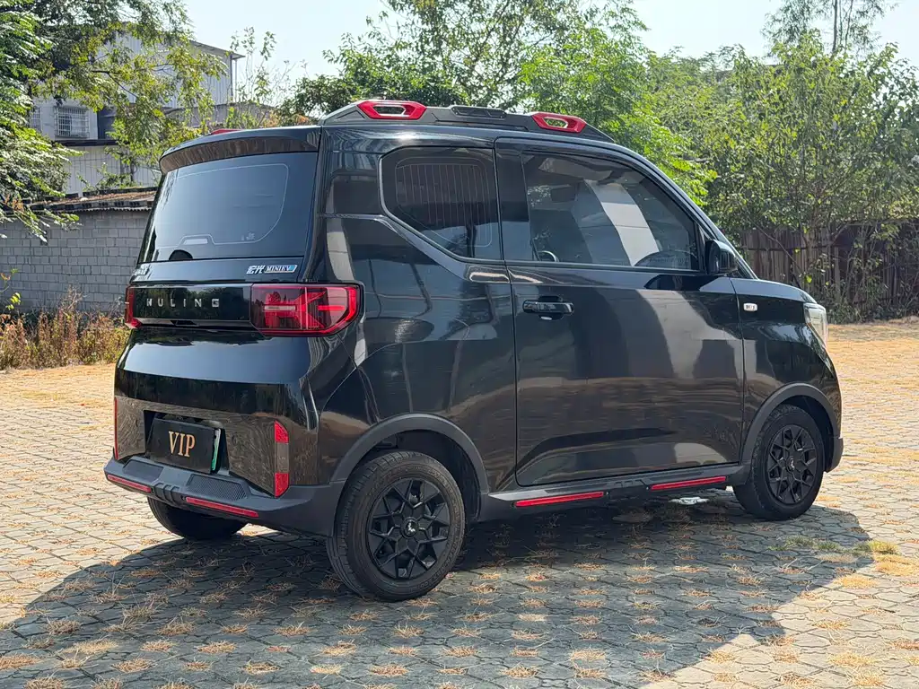 Wuling MINIEV — миниатюра 4