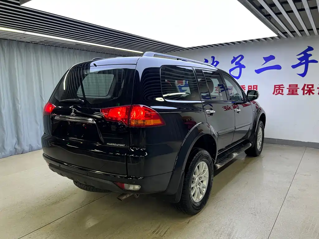 Mitsubishi Pajero Sport — миниатюра 19