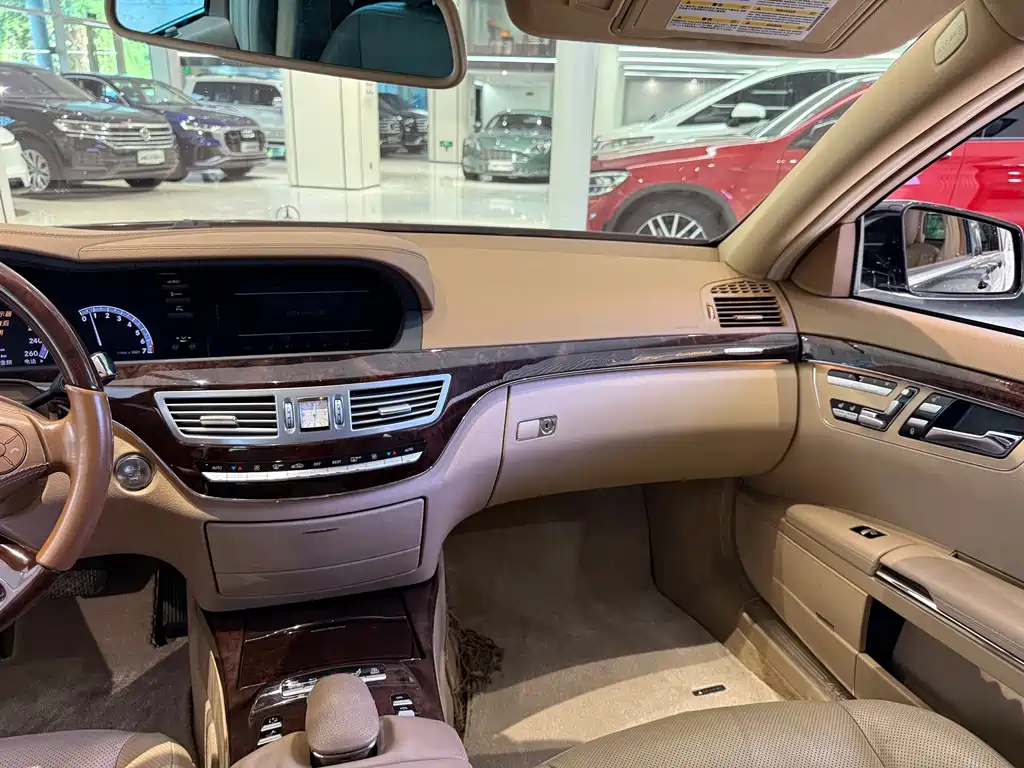 Mercedes-Benz S-Class — миниатюра 17