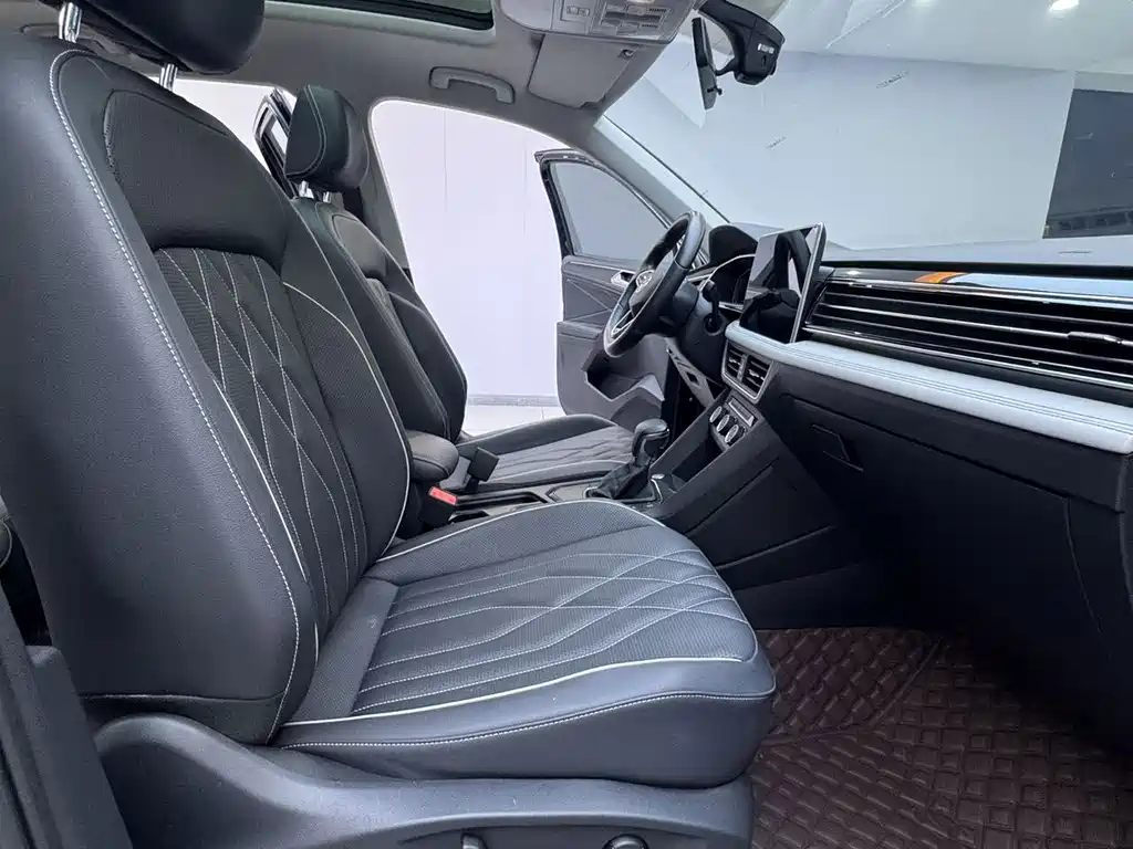 Volkswagen Tiguan L — миниатюра 9