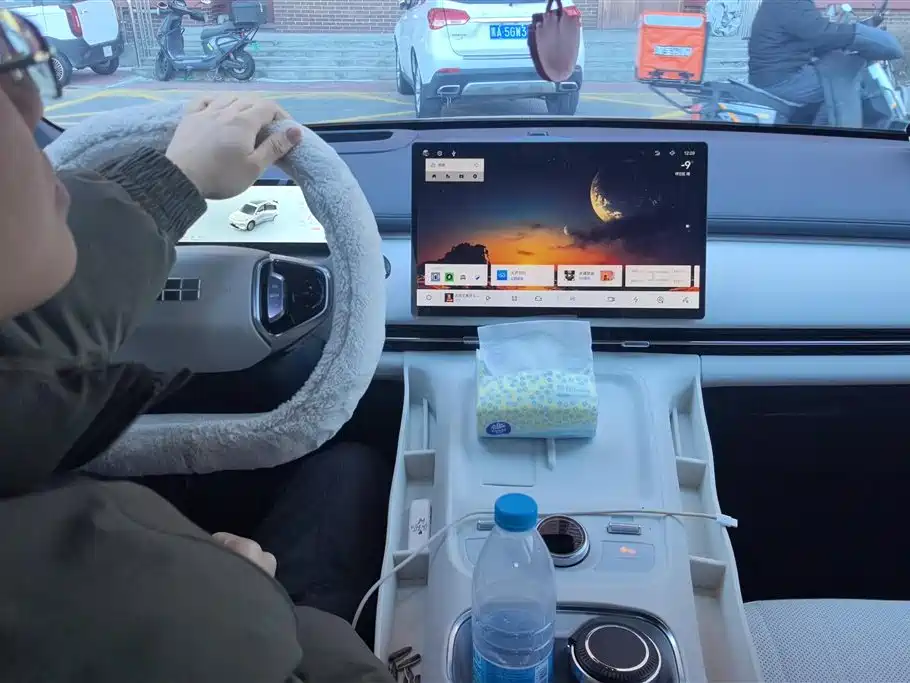 GEELY GALAXY GALAXY STARSHIP 7 EM I