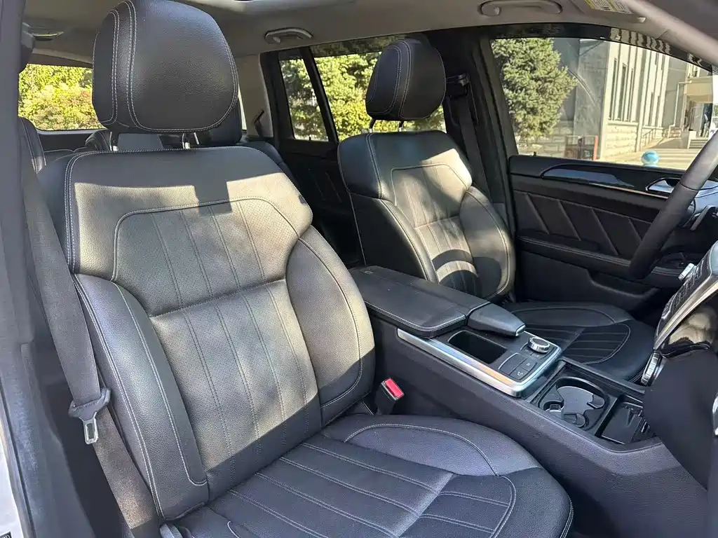 Mercedes-Benz GL-Class — миниатюра 12