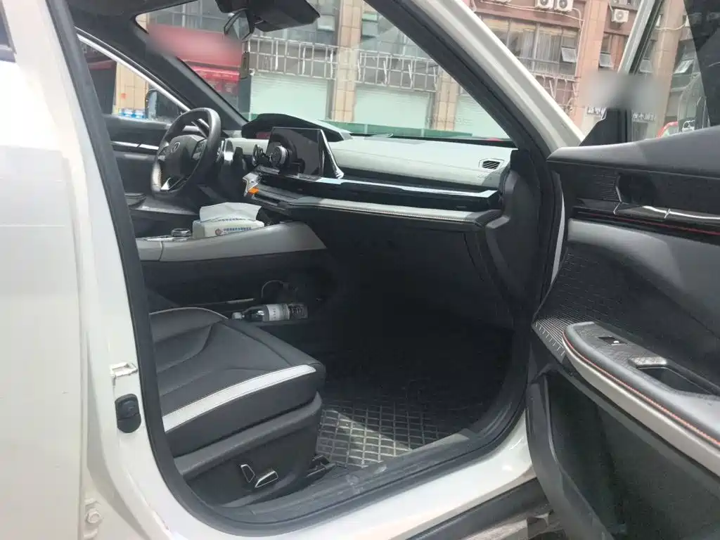 Changan UNI-V — миниатюра 20