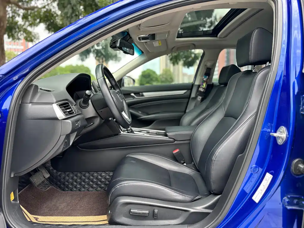 Honda Accord — миниатюра 9