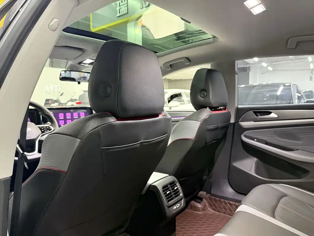 Volkswagen Lamando — миниатюра 11