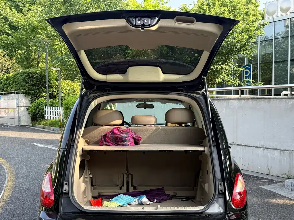 Chrysler PT Cruiser — миниатюра 14