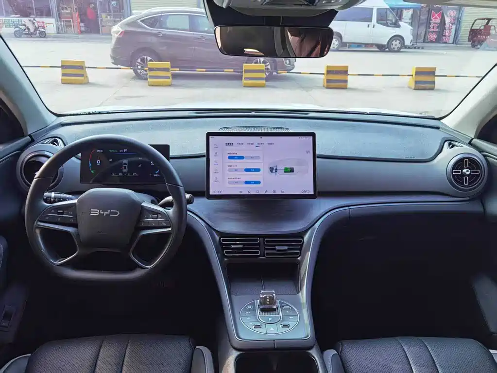 BYD SEA LION 05 DM I