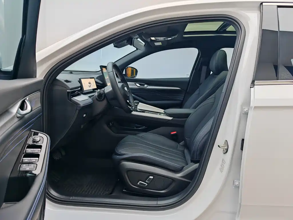 GEELY AUTOMOBILE XINGRUI