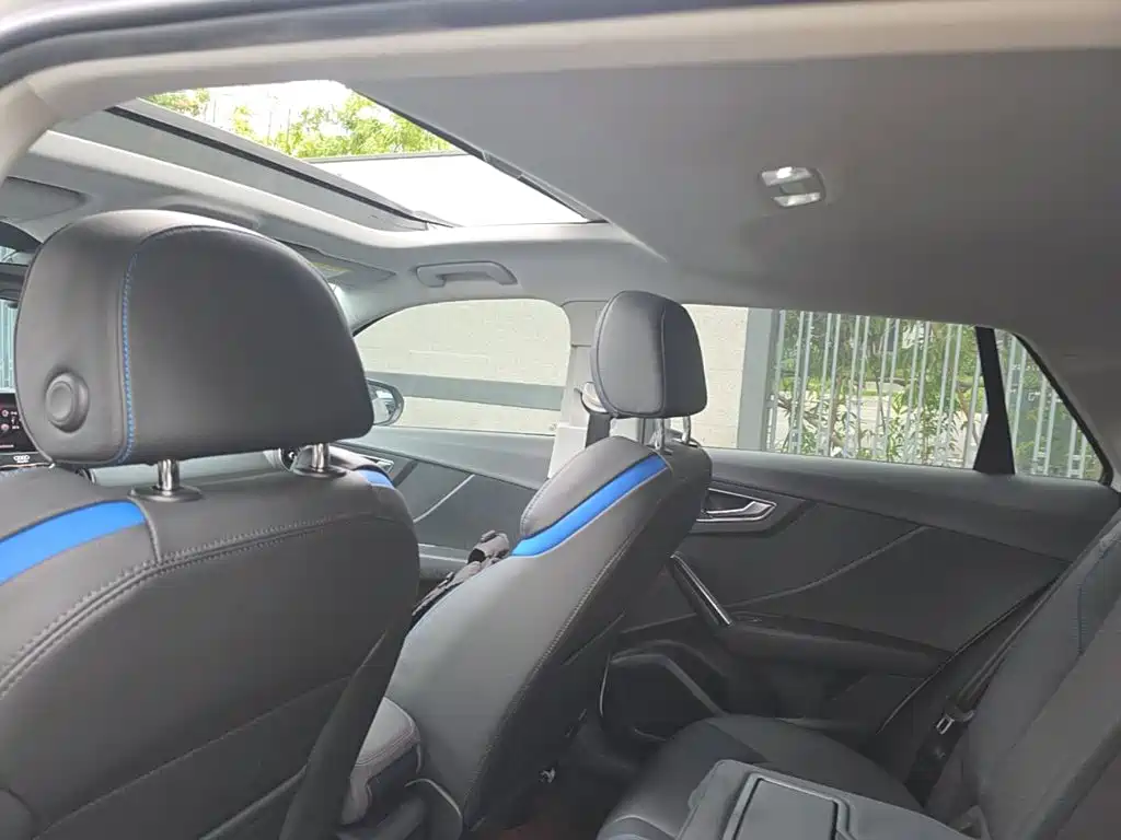 Audi Q2L e-tron — миниатюра 23