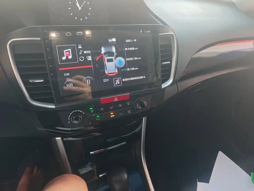 Honda Accord — миниатюра 13