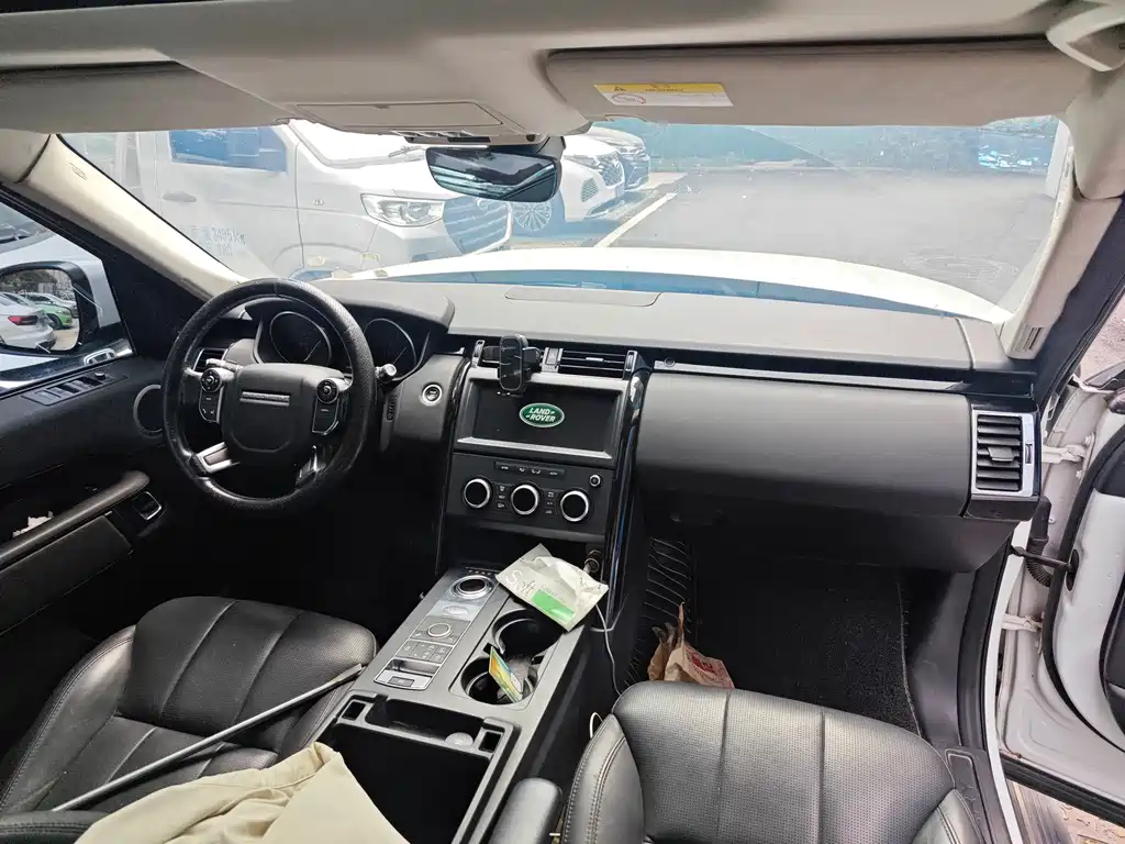 Land Rover Discovery — миниатюра 12