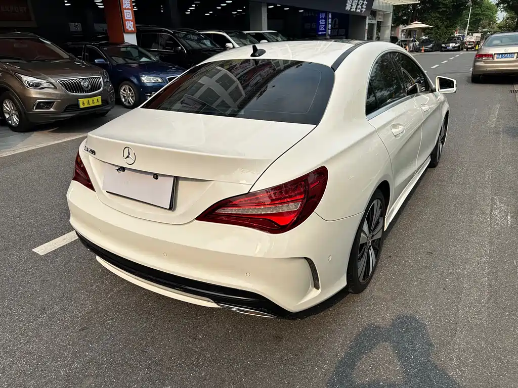Mercedes-Benz CLA 2018 CLA 200 Fashion