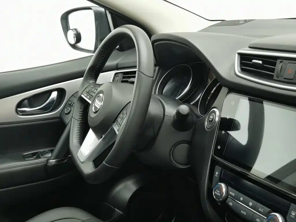 Nissan Qashqai — миниатюра 22