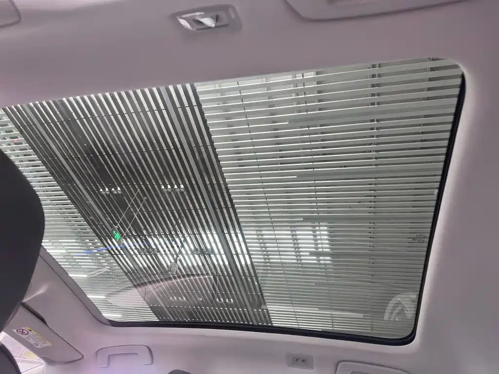 VOLKSWAGEN ID.7 VIZZION