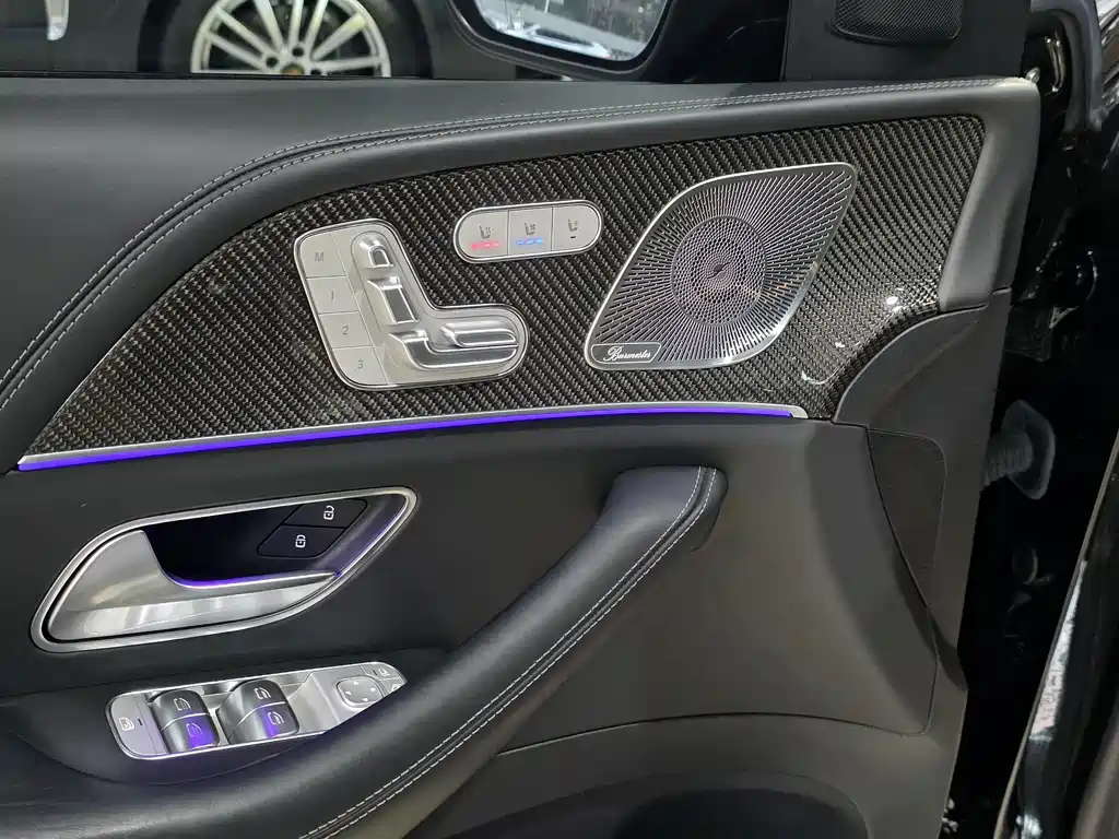 MERCEDES-BENZ GLS AMG