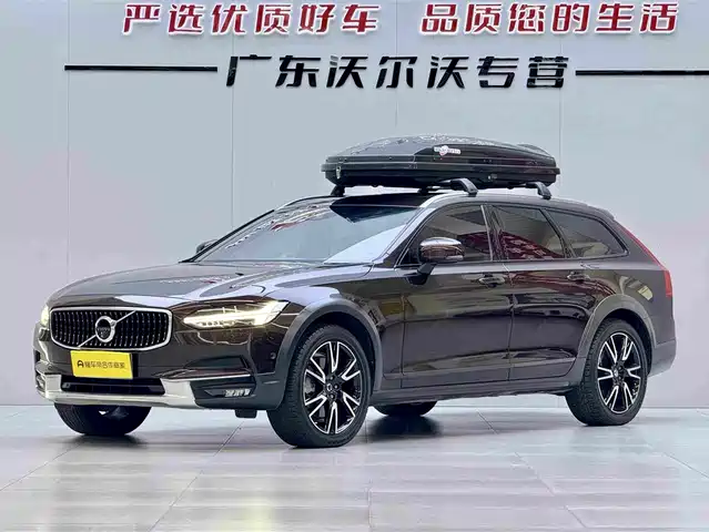 Volvo V90