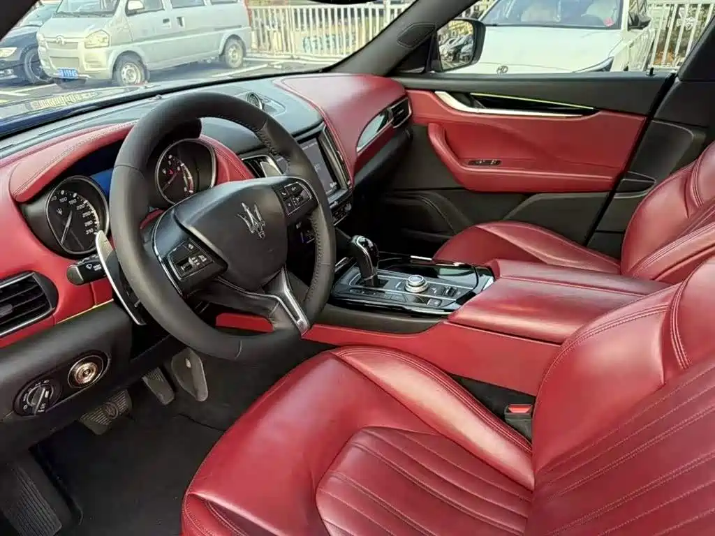 Maserati Levante — миниатюра 4