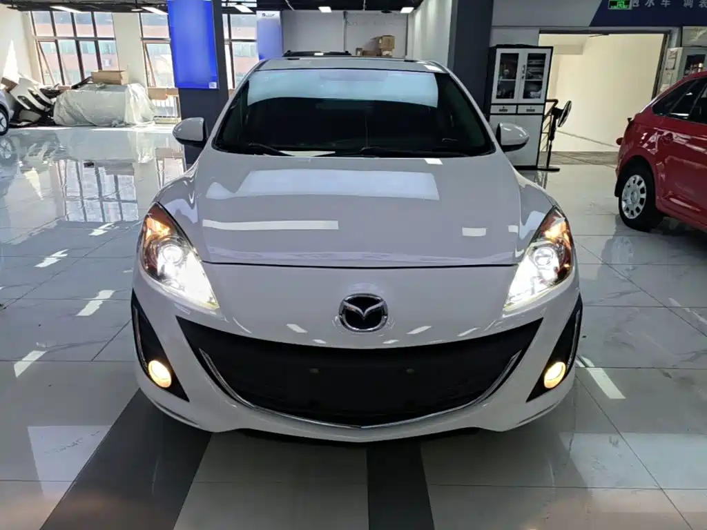 Mazda 3 Xingcheng — миниатюра 3