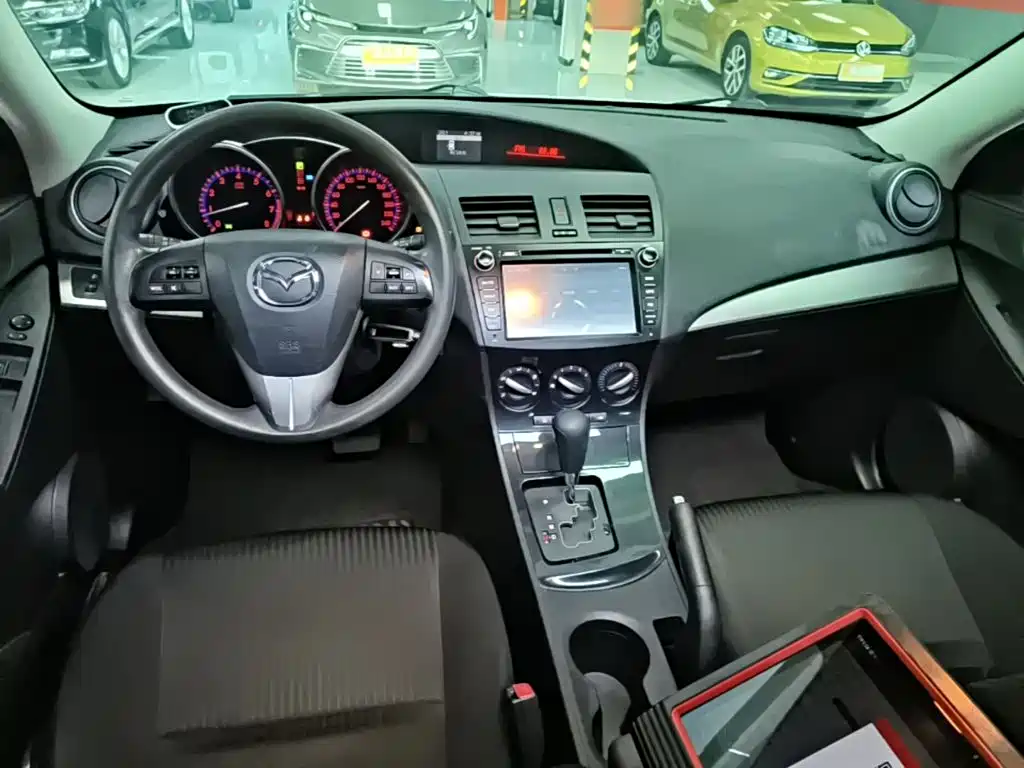 Mazda 3 Xingcheng — миниатюра 10