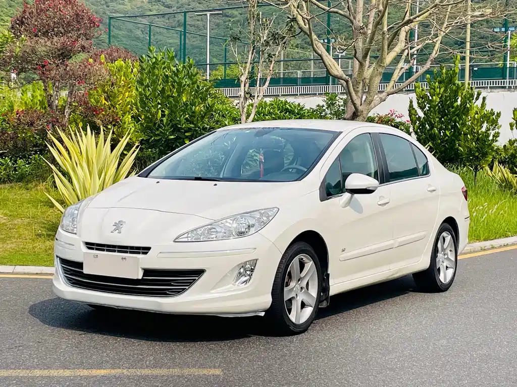 Peugeot 408 2014