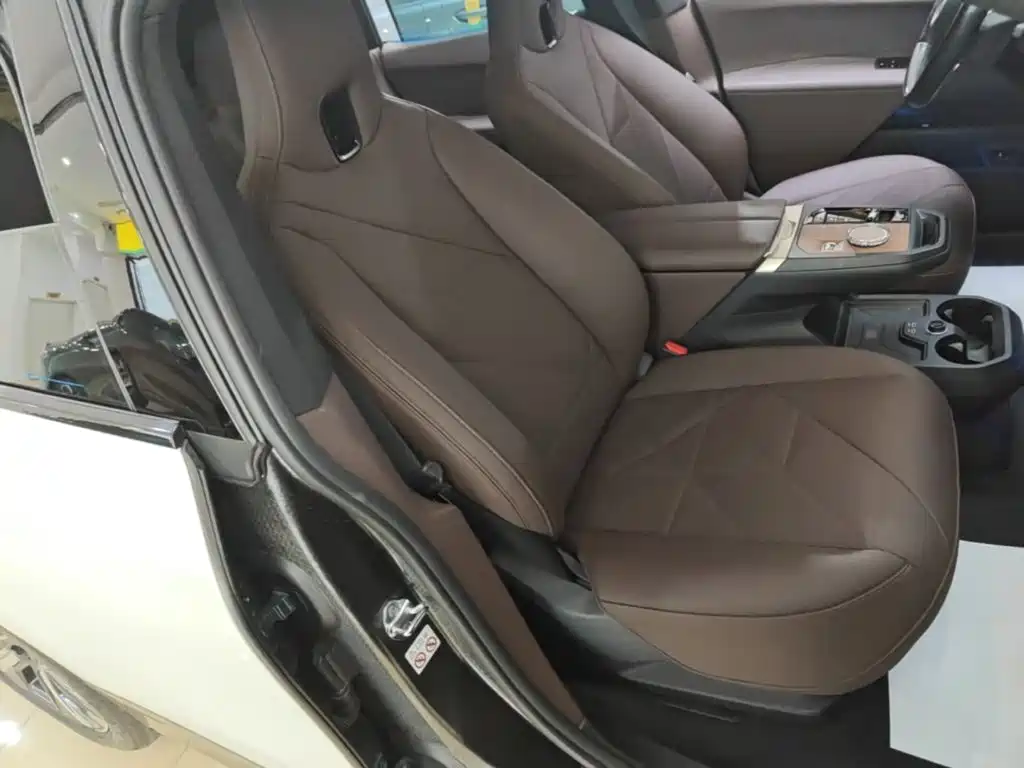 BMW iX — миниатюра 25