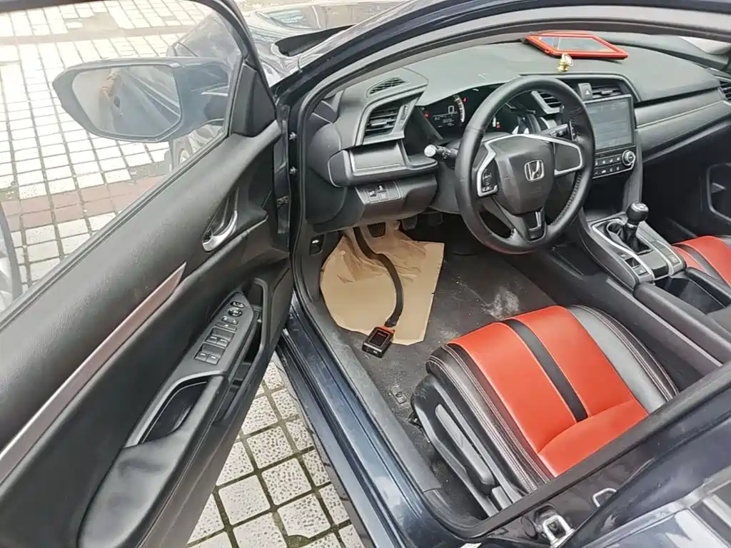Honda Civic — миниатюра 16