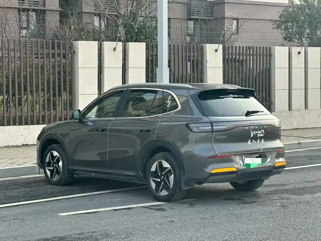 GEELY GALAXY GALAXY E5