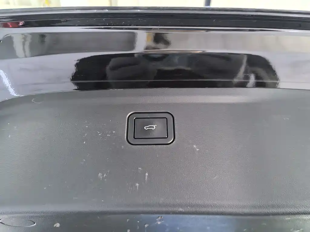 WEI PAI WEI BRAND VV5