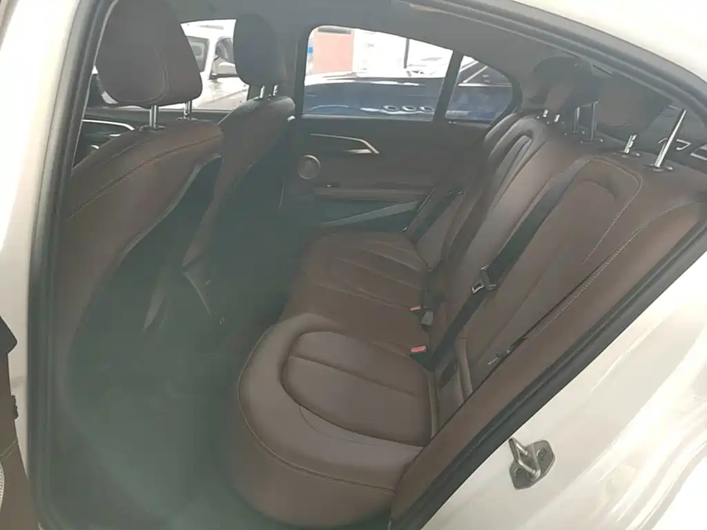 BMW 1 Series — миниатюра 17