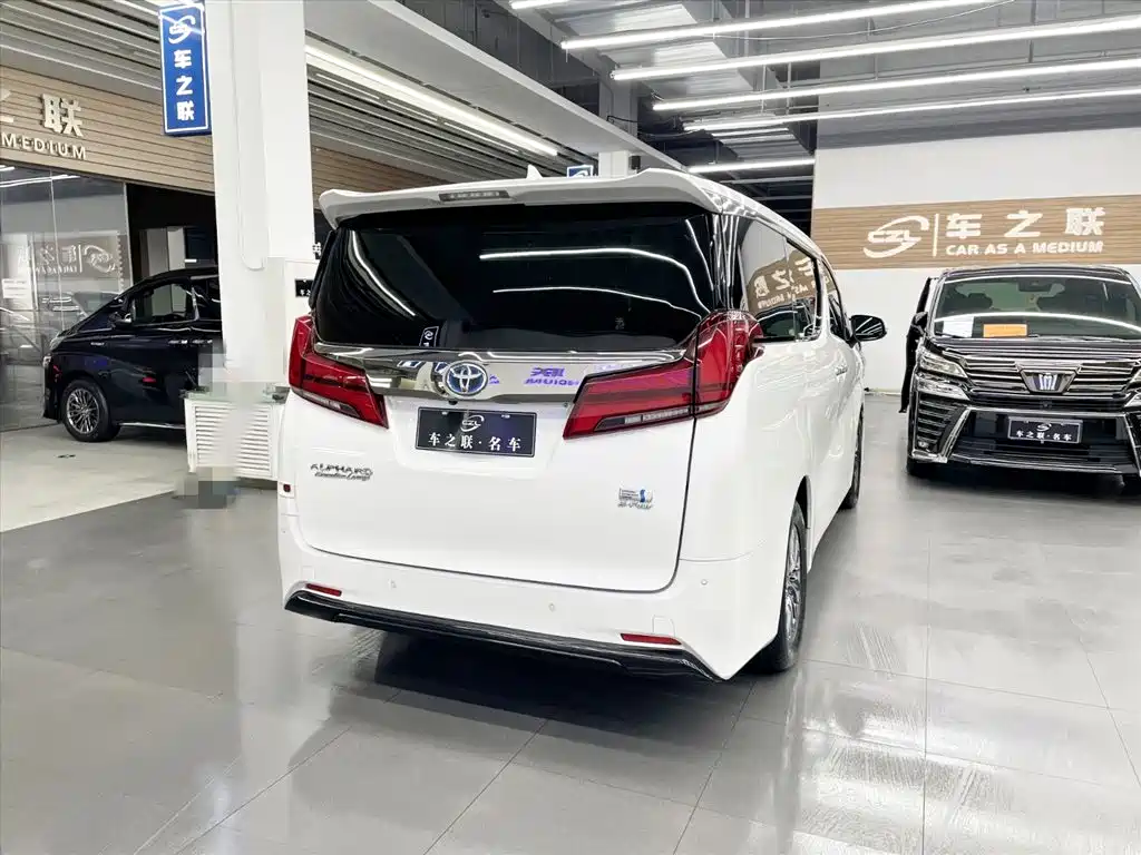 TOYOTA ELFA