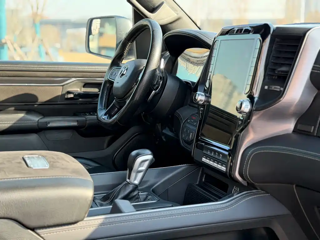 Ram Trucks 2022 6.2T