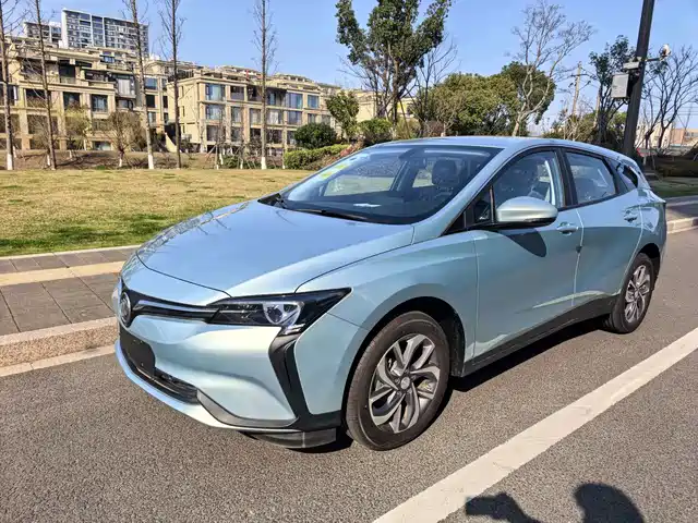 BUICK SLIGHTLY BLUE 6 2026