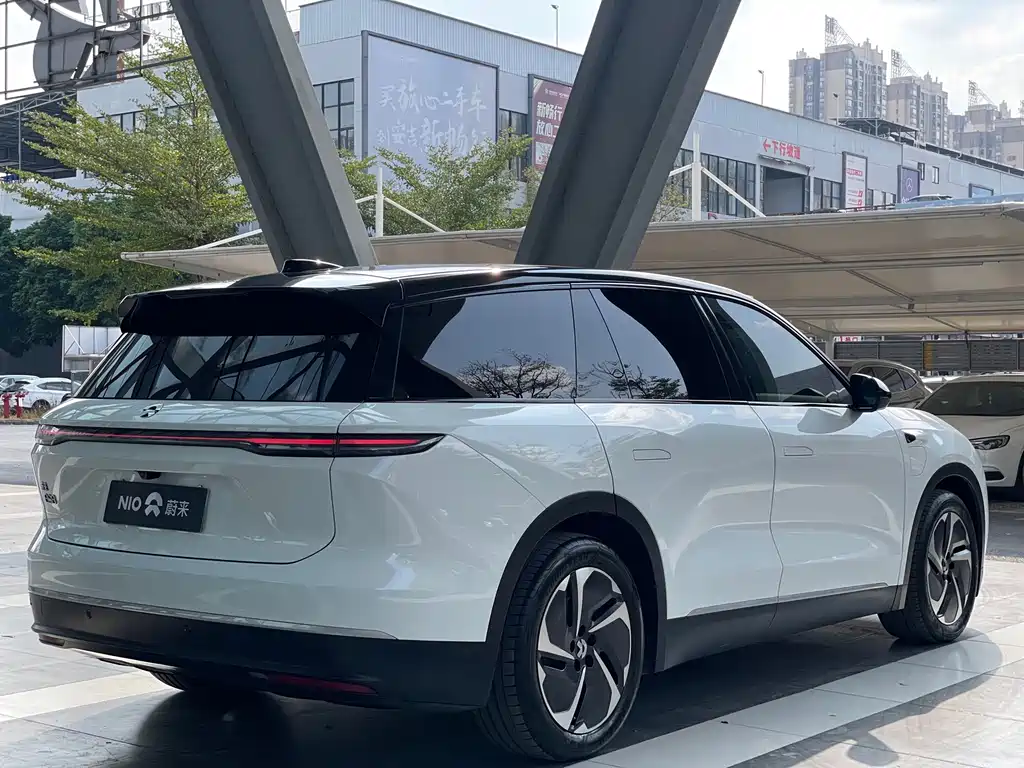 NIO ES8 — миниатюра 13