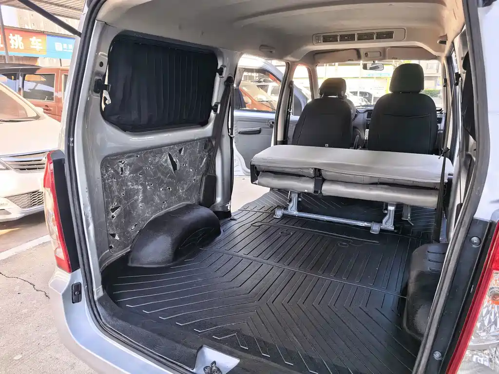 Wuling Rongguang S — миниатюра 15