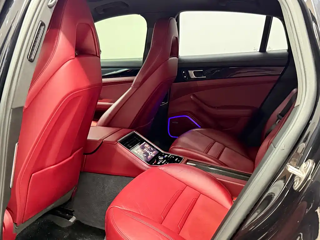 Porsche Panamera — миниатюра 4