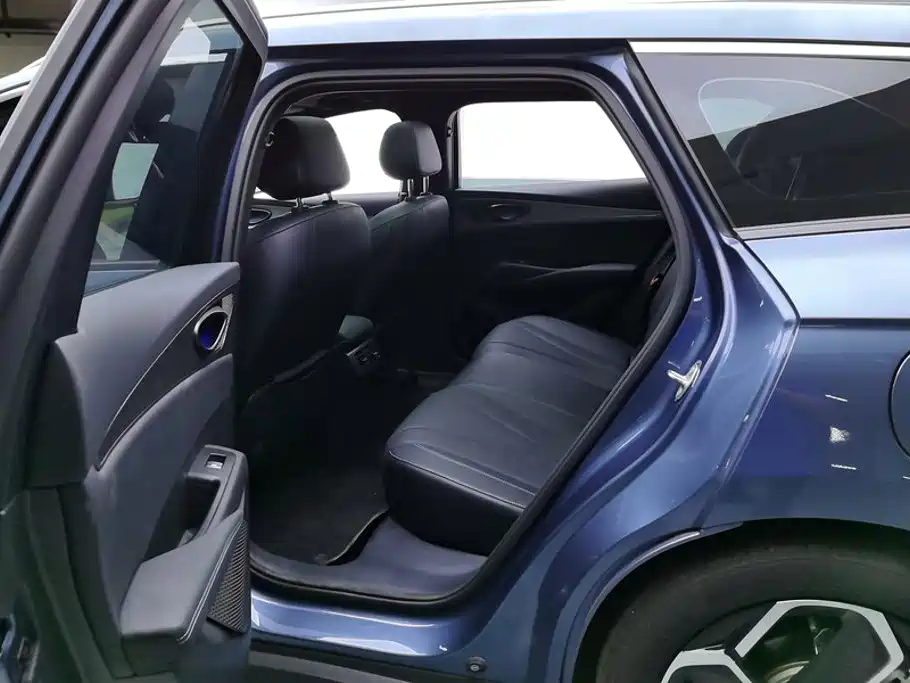 BYD Seal 06 DM-i Touring — миниатюра 11