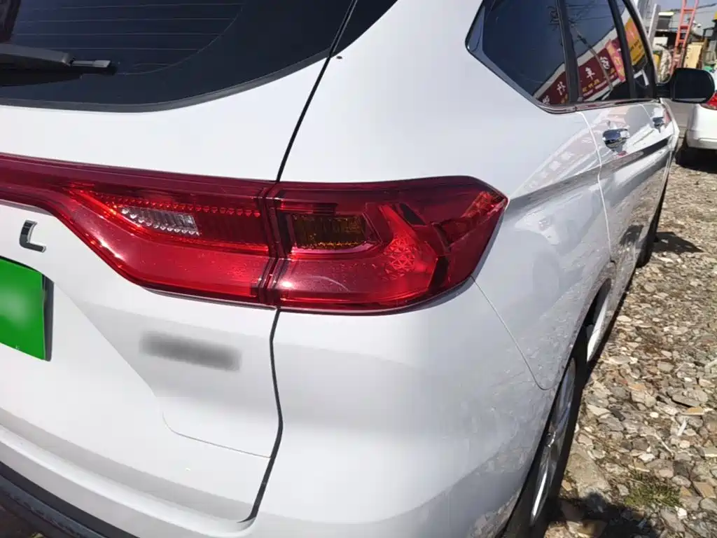 Haval M6 — миниатюра 8