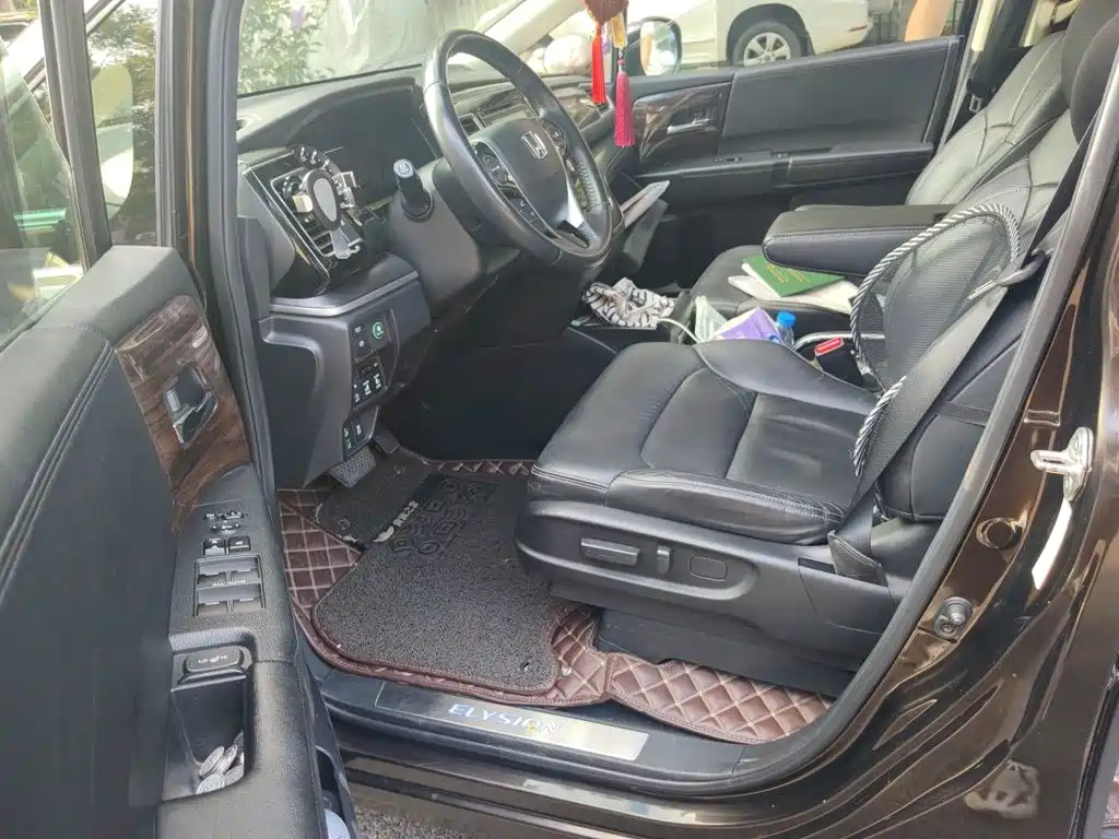 Honda Elysion — миниатюра 17