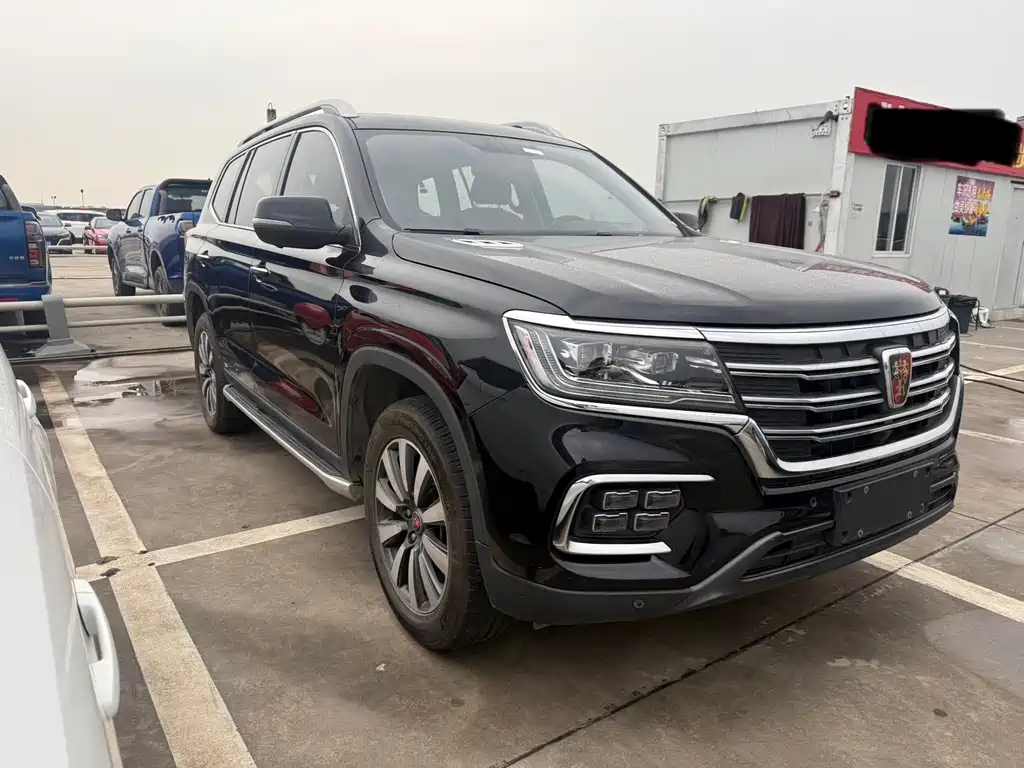 ROEWE RX8