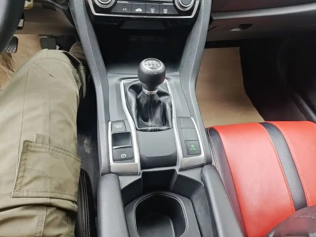 Honda Civic — миниатюра 14