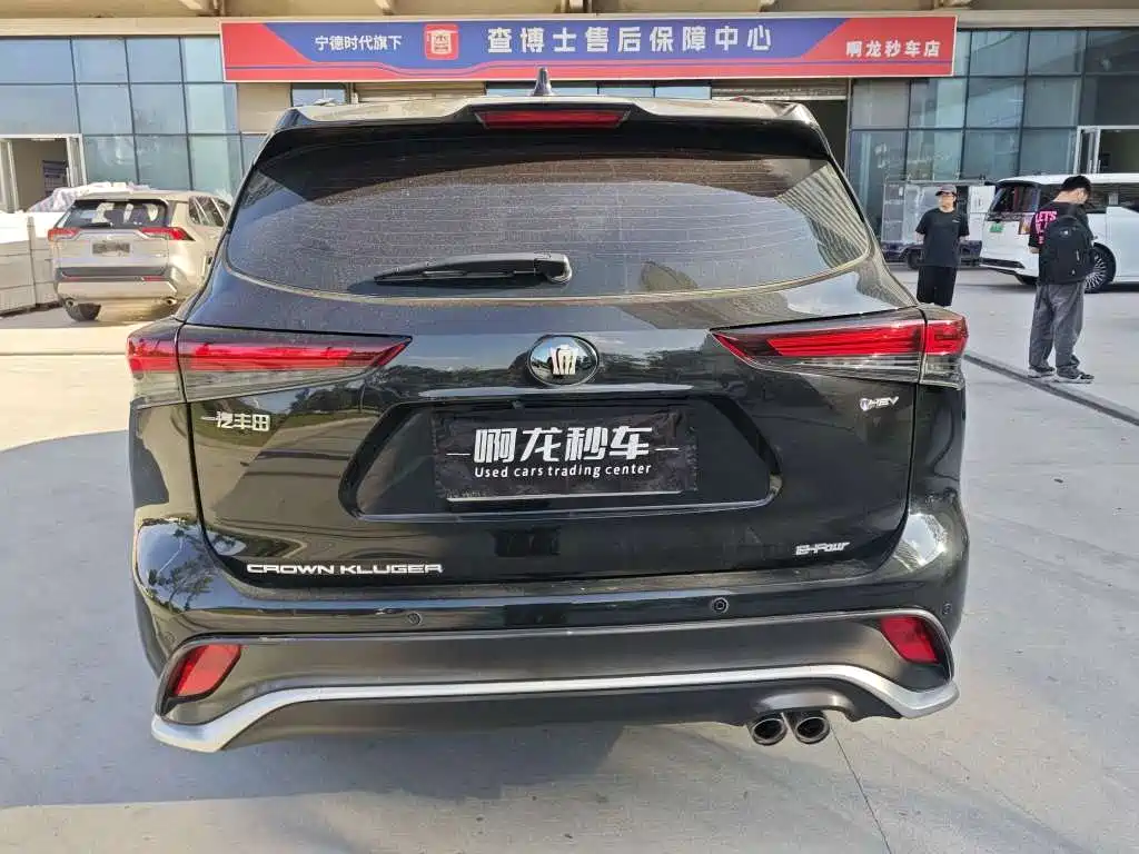 Toyota Crown Kluger — миниатюра 8