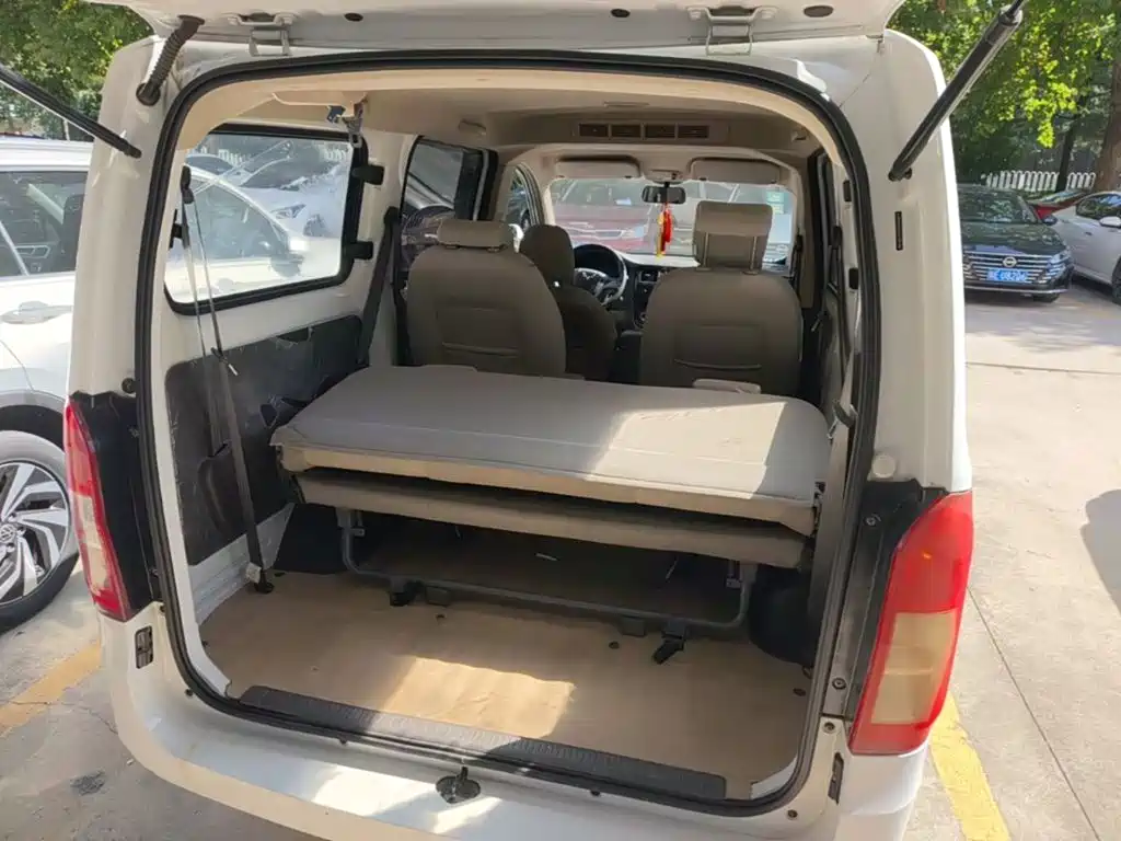 Wuling Rongguang V — миниатюра 19